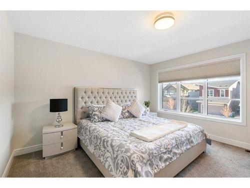 185 Carringvue Manor Nw, Calgary, AB - Indoor Photo Showing Bedroom