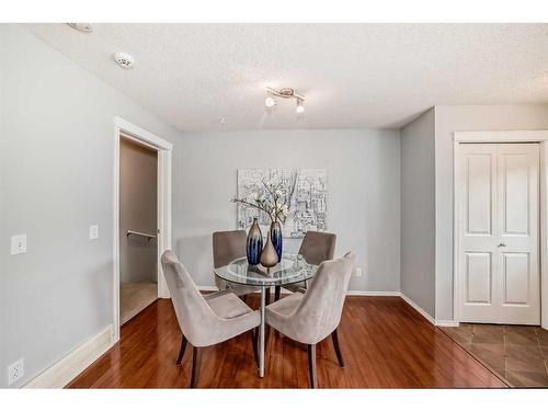 409-140 Sagewood Boulevard Sw, Airdrie, AB - Indoor Photo Showing Dining Room