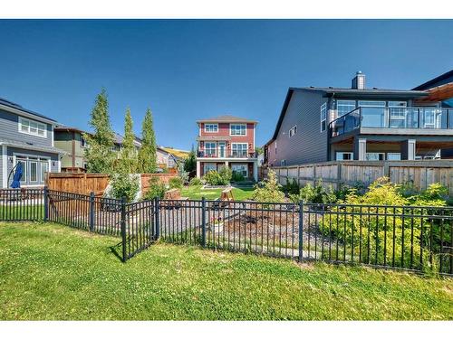 95 Cranbrook Hill Se, Calgary, AB 