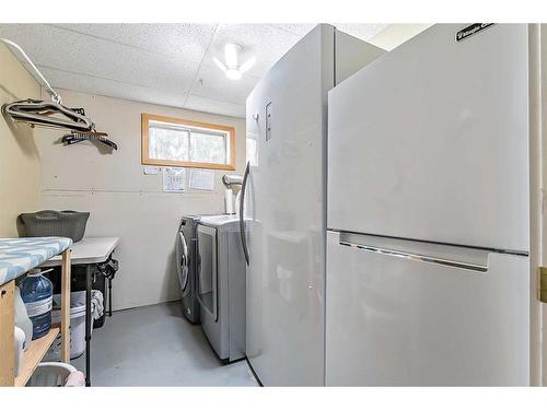 378009 232 Street West, Rural Foothills County, AB - Indoor Photo Showing Laundry Room