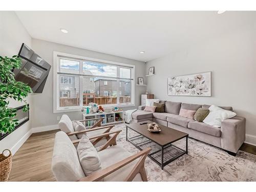 292 Legacy Mount Se, Calgary, AB - Indoor Photo Showing Living Room