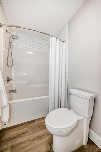 292 Legacy Mount Se, Calgary, AB - Indoor Photo Showing Bathroom