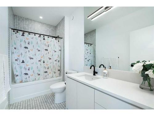 554 Marine Drive Se, Calgary, AB - Indoor Photo Showing Bathroom