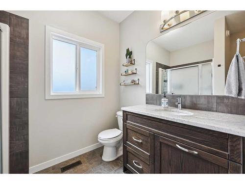 2132 Ravensdun Crescent Se, Airdrie, AB - Indoor Photo Showing Bathroom