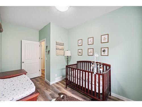 2132 Ravensdun Crescent Se, Airdrie, AB - Indoor Photo Showing Bedroom