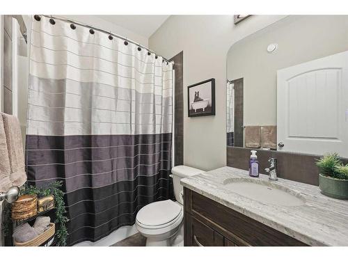 2132 Ravensdun Crescent Se, Airdrie, AB - Indoor Photo Showing Bathroom