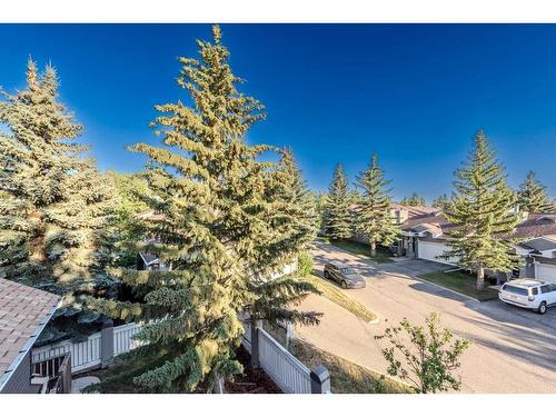 217-36 Glamis Green Sw, Calgary, AB - Outdoor