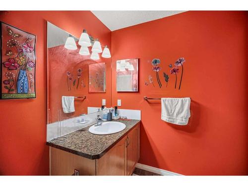 152 Silverado Plain Close, Calgary, AB - Indoor Photo Showing Bathroom