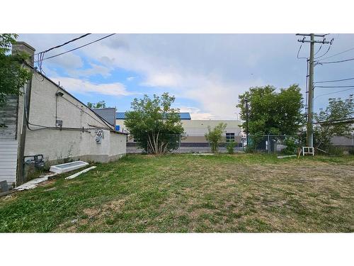 1721 36 Street Se, Calgary, AB 