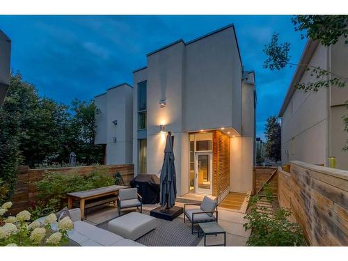 2036 31 Avenue Sw, Calgary, AB - Outdoor With Exterior