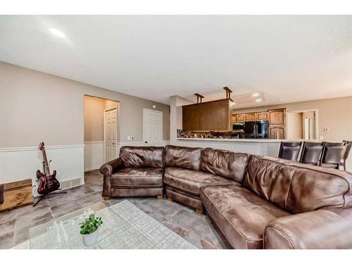 64 Santana Hill Nw, Calgary, AB - Indoor Photo Showing Living Room