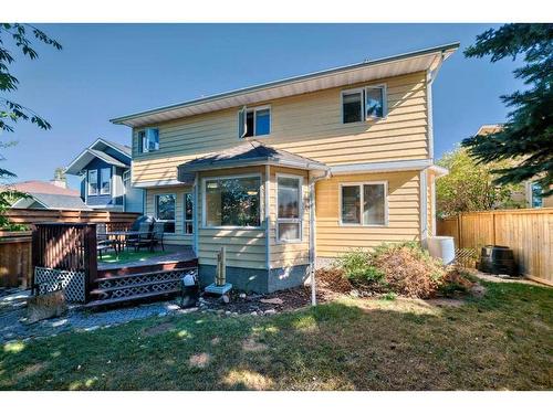 64 Santana Hill Nw, Calgary, AB - Outdoor