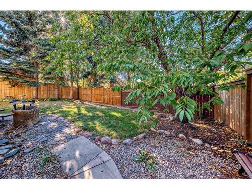 64 Santana Hill Nw, Calgary, AB - Outdoor With Backyard