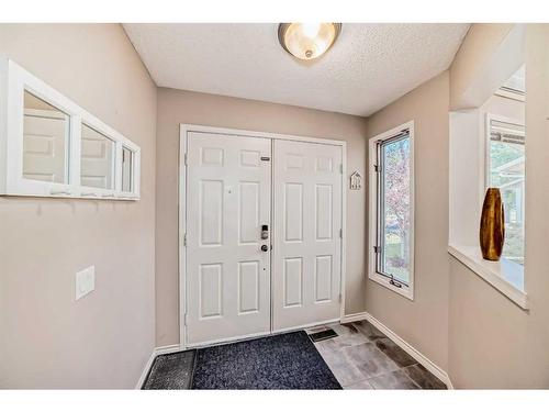 64 Santana Hill Nw, Calgary, AB - Indoor Photo Showing Other Room