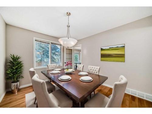 64 Santana Hill Nw, Calgary, AB - Indoor Photo Showing Dining Room