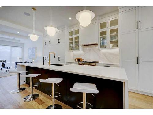 1907 Broadview Road Nw, Calgary, AB - Indoor Photo Showing Kitchen With Upgraded Kitchen