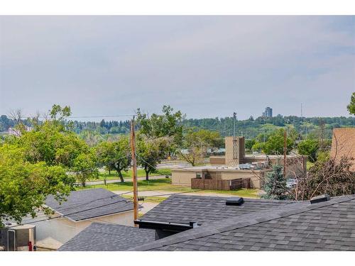 1907 Broadview Road Nw, Calgary, AB - Outdoor With View