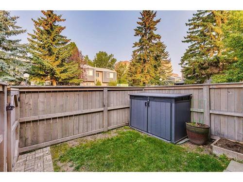 47-219 90 Avenue Se, Calgary, AB - Outdoor