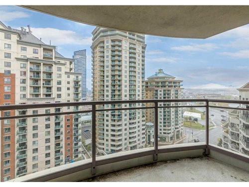 1506-1108 6 Avenue Sw, Calgary, AB - Outdoor With Balcony With Exterior