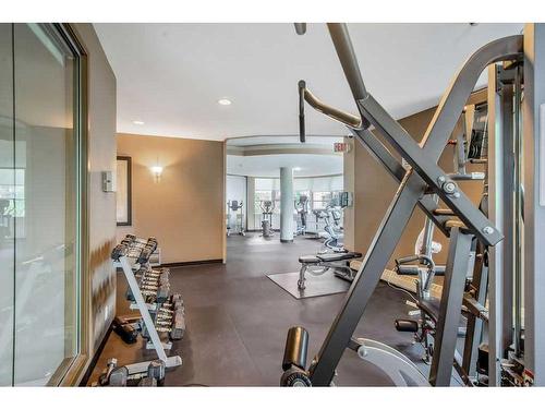 1506-1108 6 Avenue Sw, Calgary, AB - Indoor Photo Showing Gym Room