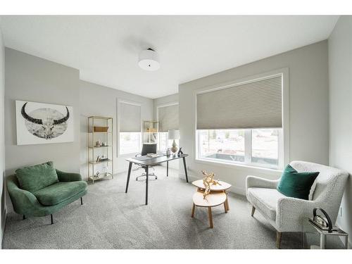 100 Royal Elm Green Nw, Calgary, AB - Indoor Photo Showing Living Room