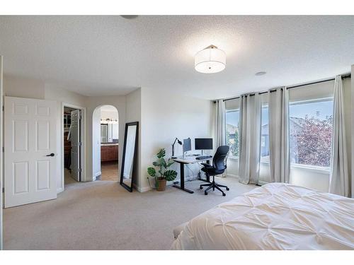 311 Royal Oak Circle Nw, Calgary, AB - Indoor Photo Showing Bedroom