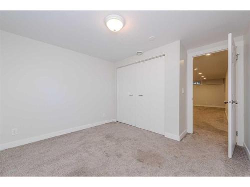 2403 54 Avenue Sw, Calgary, AB - Indoor Photo Showing Other Room