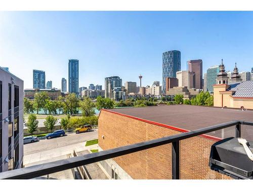 404-414 Meredith Road Ne, Calgary, AB - Outdoor With Balcony