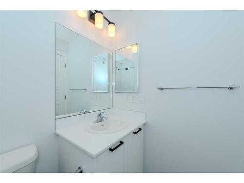 73 Legacy Glen Place Se, Calgary, AB - Indoor Photo Showing Bathroom