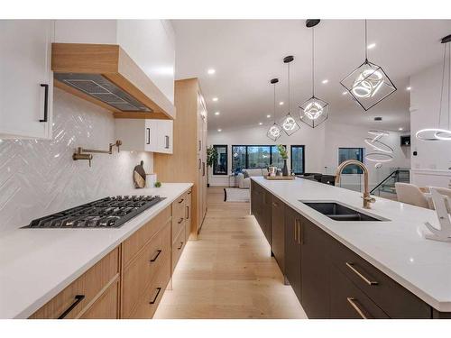 4175 Varsity Road Nw, Calgary, AB - Indoor Photo Showing Kitchen With Double Sink With Upgraded Kitchen