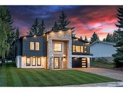 4175 Varsity Road NW Calgary, AB T3B 2Y6