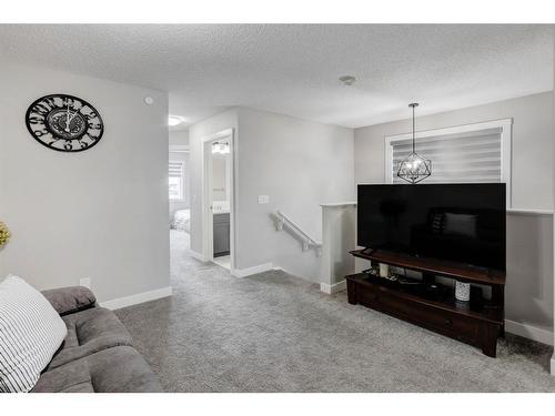 116 Livingston Parade Ne, Calgary, AB - Indoor Photo Showing Living Room