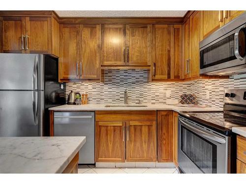 302-1731 9A Street Sw, Calgary, AB - Indoor Photo Showing Kitchen With Stainless Steel Kitchen