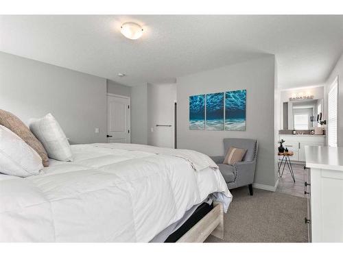 203 Bayview Circle Sw, Airdrie, AB - Indoor Photo Showing Bedroom