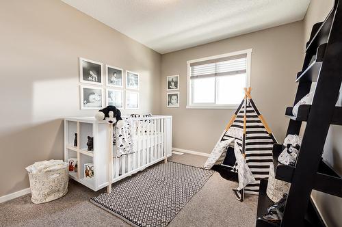 359 Sora Boulevard Se, Calgary, AB - Indoor Photo Showing Other Room