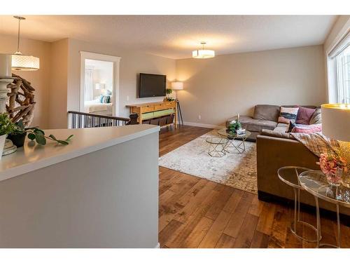 107 Auburn Sound Manor Se, Calgary, AB - Indoor Photo Showing Living Room