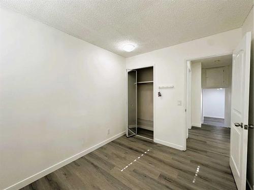 263 Castleridge Drive Ne, Calgary, AB - Indoor Photo Showing Other Room