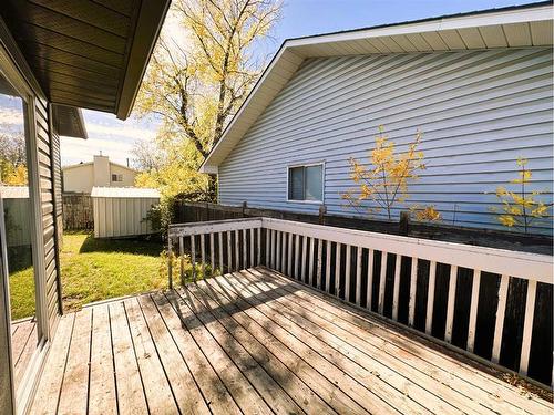 263 Castleridge Drive Ne, Calgary, AB - Outdoor With Deck Patio Veranda With Exterior