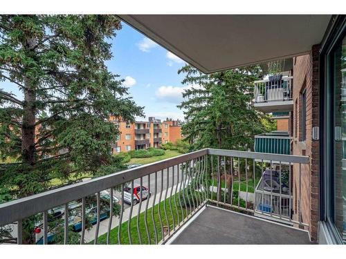 305-521 57 Avenue Sw, Calgary, AB - Outdoor With Balcony With Exterior