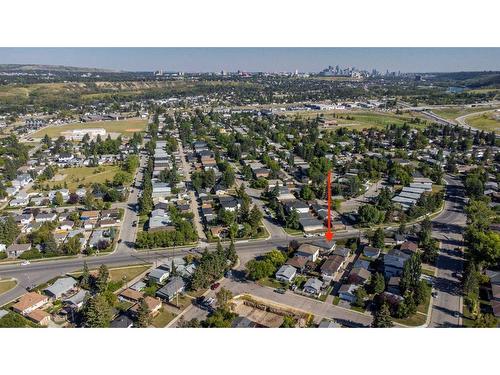 3651 77 Street Nw, Calgary, AB - Outdoor With View