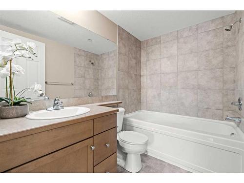 3203-92 Crystal Shores Road, Okotoks, AB - Indoor Photo Showing Bathroom