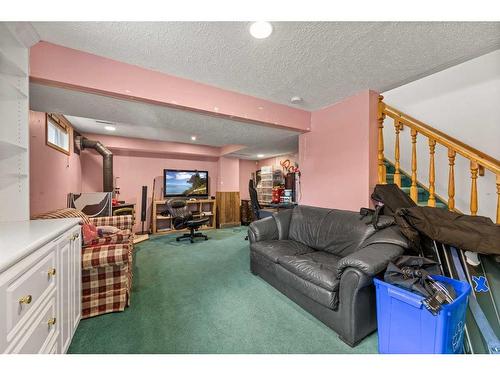 2836 Cedar Ridge Drive Sw, Calgary, AB - Indoor Photo Showing Other Room