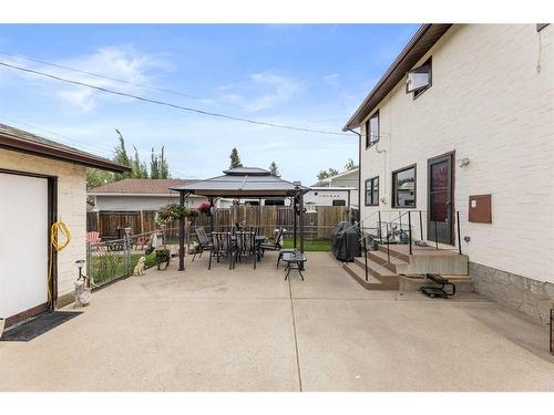 2836 Cedar Ridge Drive Sw, Calgary, AB - Outdoor With Deck Patio Veranda With Exterior