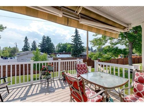 21 Vandoos Villas Nw, Calgary, AB - Outdoor With Deck Patio Veranda With Exterior