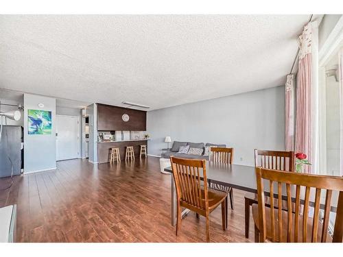 1811-221 6 Avenue Se, Calgary, AB - Indoor Photo Showing Dining Room