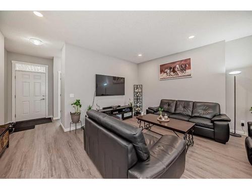 32 Cornerbrook Gate Ne, Calgary, AB - Indoor Photo Showing Living Room