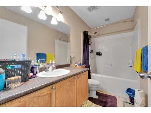 108 Tuscany Springs Gardens Nw, Calgary, AB - Indoor Photo Showing Bathroom