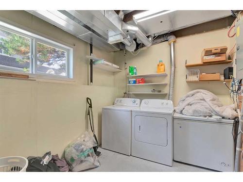 108 Tuscany Springs Gardens Nw, Calgary, AB - Indoor Photo Showing Laundry Room