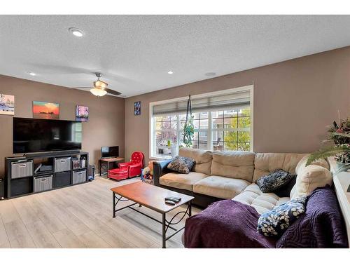 108 Tuscany Springs Gardens Nw, Calgary, AB - Indoor Photo Showing Living Room