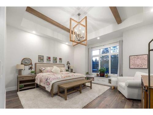 5303 Thornbriar Road Nw, Calgary, AB - Indoor Photo Showing Bedroom